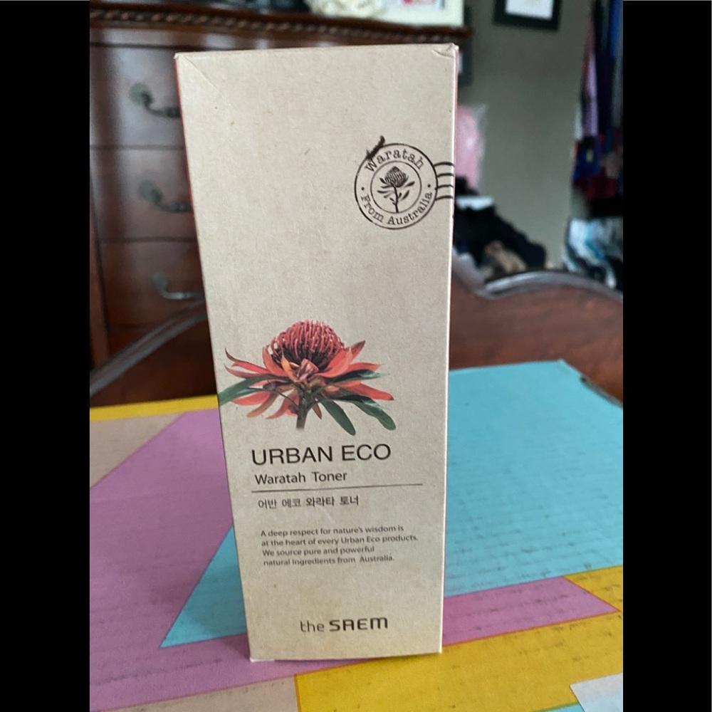 Urban eco waratah toner
